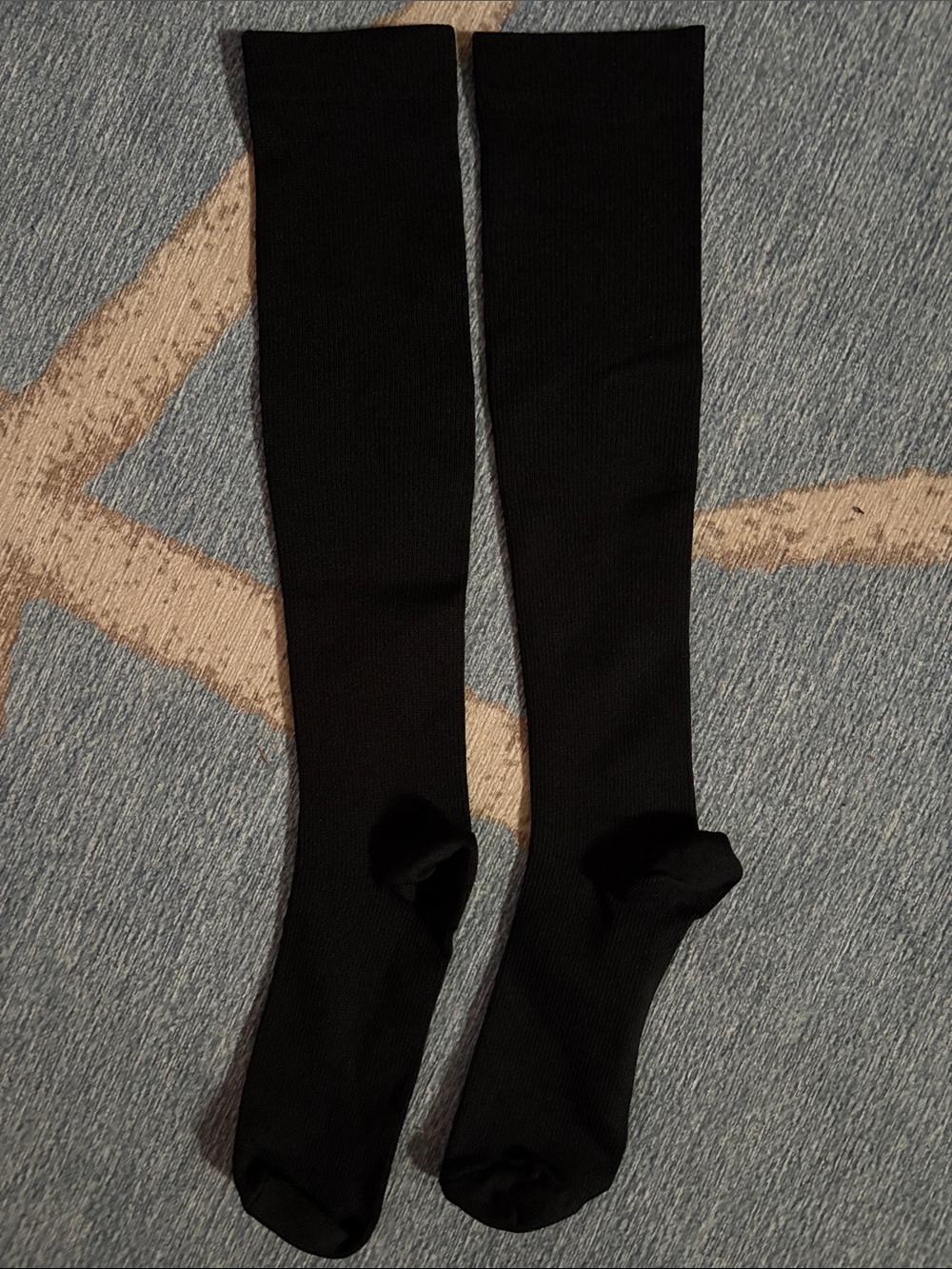 NEW Compression Knee-High Socks -Black-Women Small/Medium